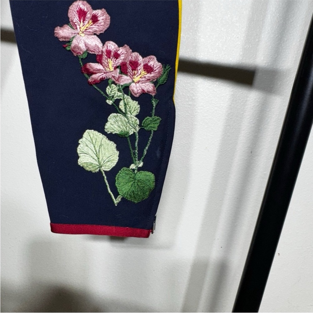 NWT Gucci Riding Pants with Floral Embroidery - Picture 3 of 12